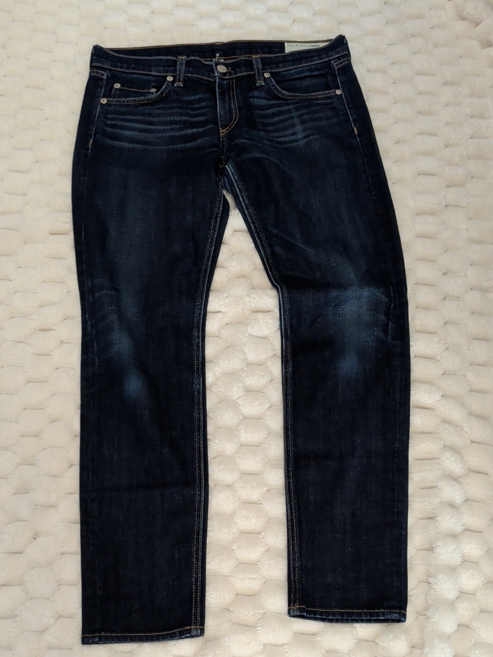 Dark Wash Women’s Jeans - Classic Slim Fit. Like New